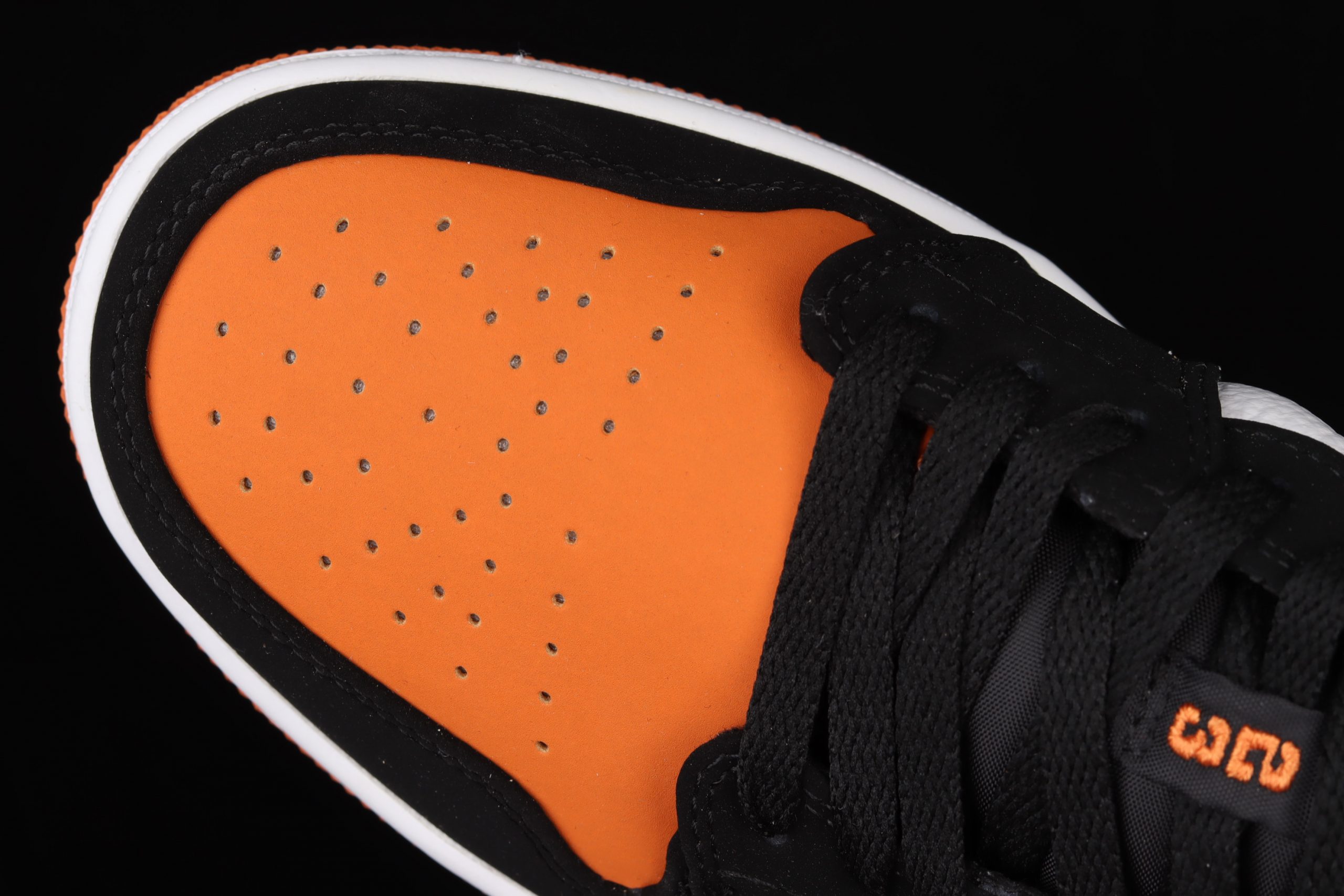 AIR JORDAN 1 LOW Shattered Backboard 2019